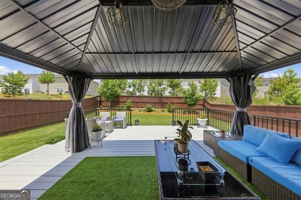 2268 Blackbird Circle