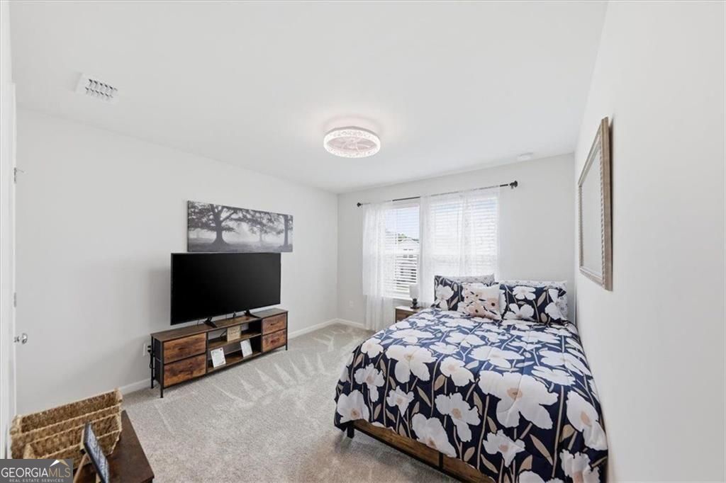 2268 Blackbird Circle