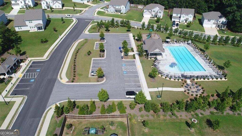 2131 BLACKBIRD Circle