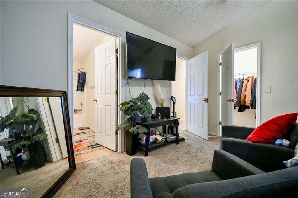 1476 April Lane