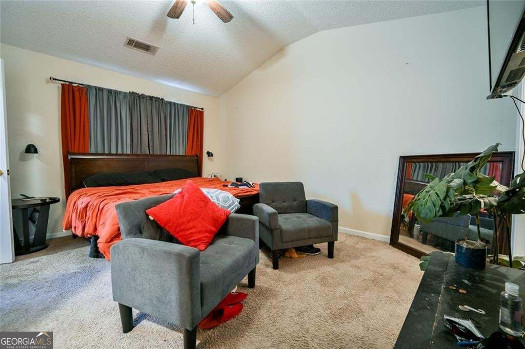1476 April Lane