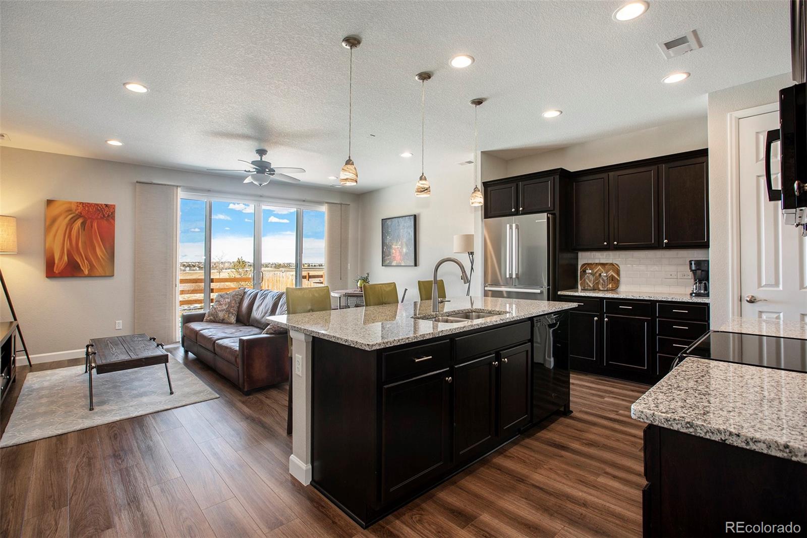 431 Vista Cliff Circle