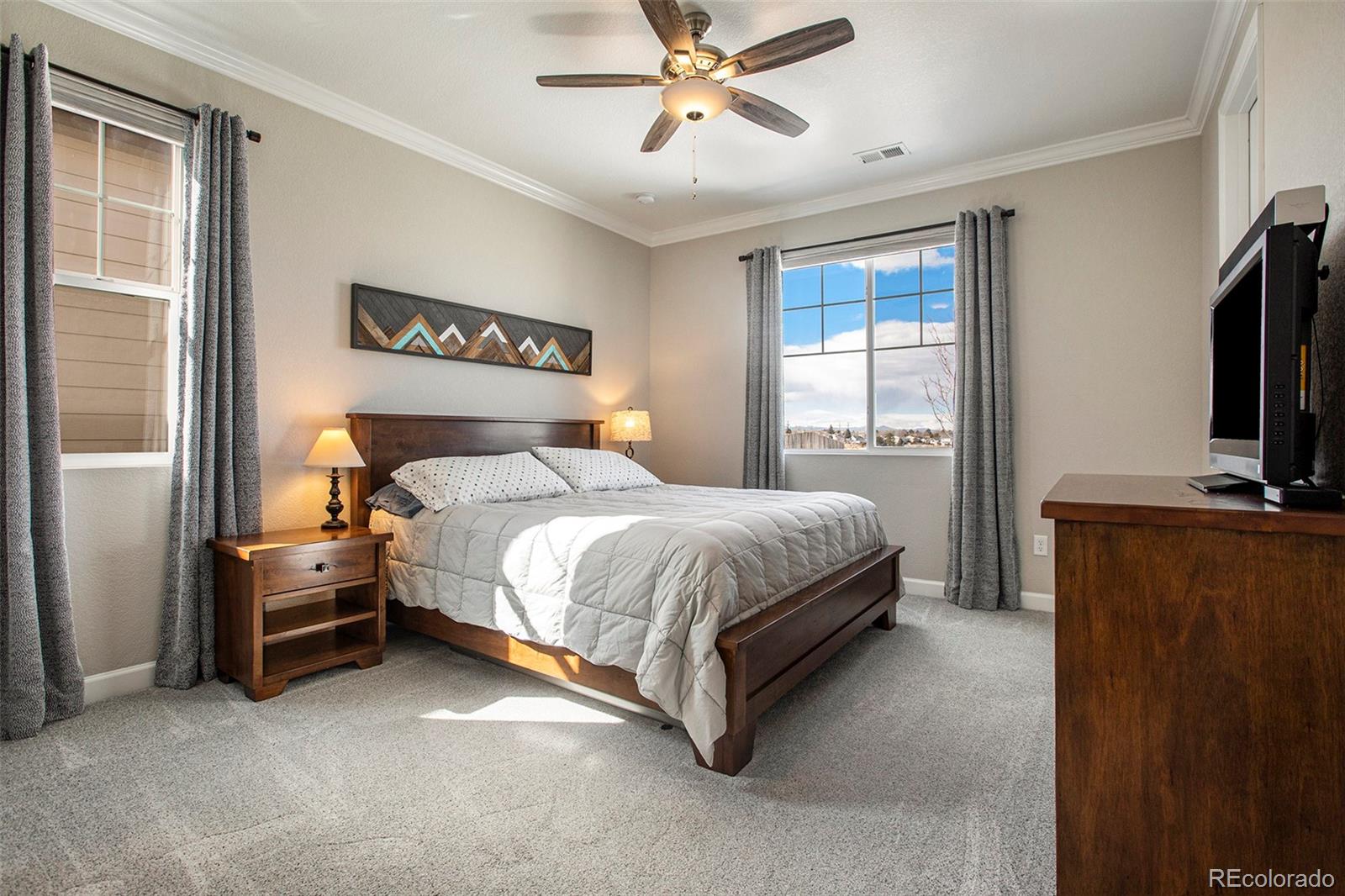 431 Vista Cliff Circle