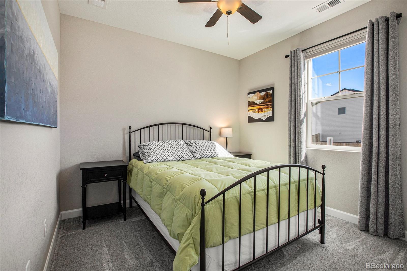 431 Vista Cliff Circle