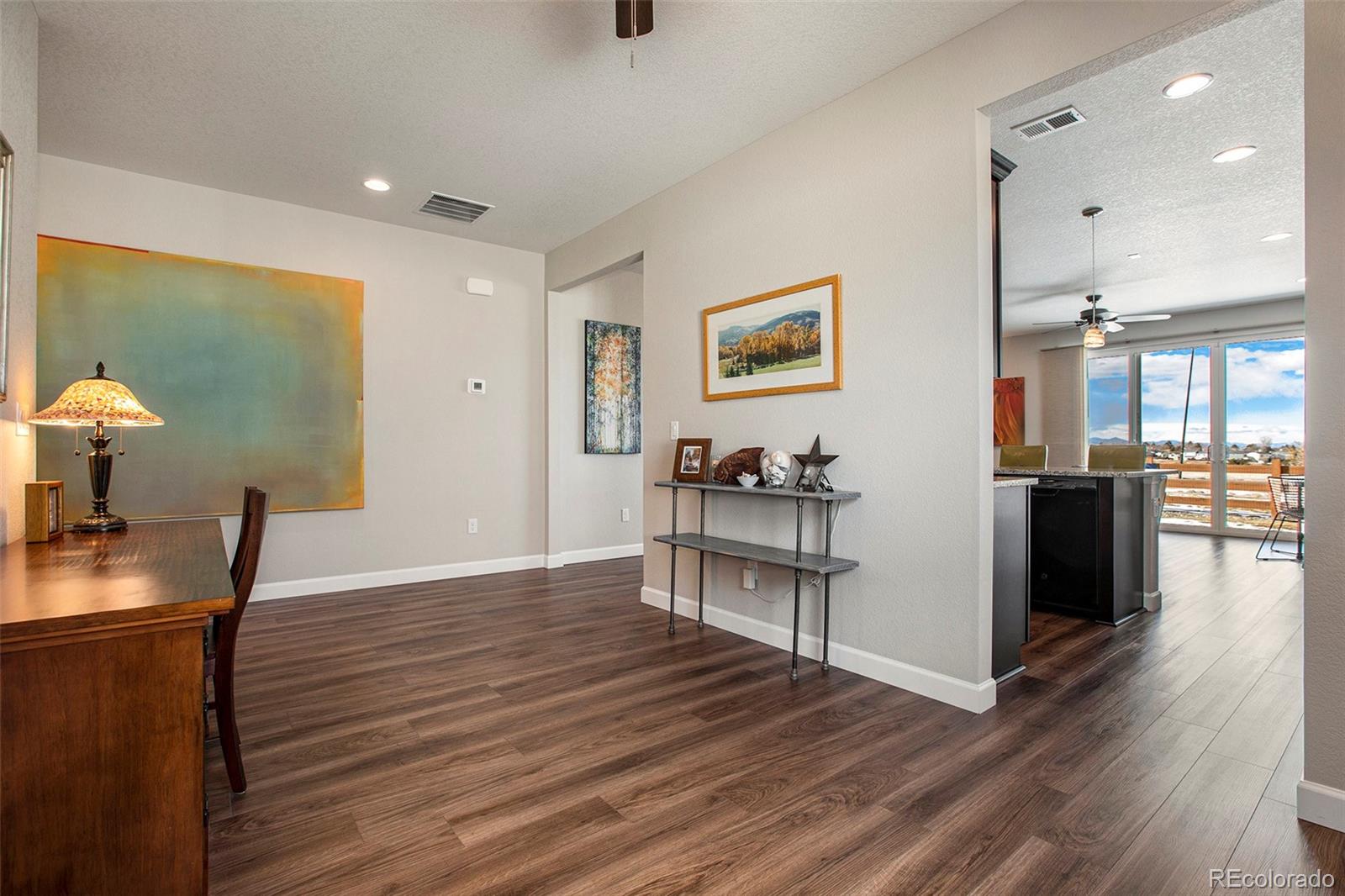 431 Vista Cliff Circle