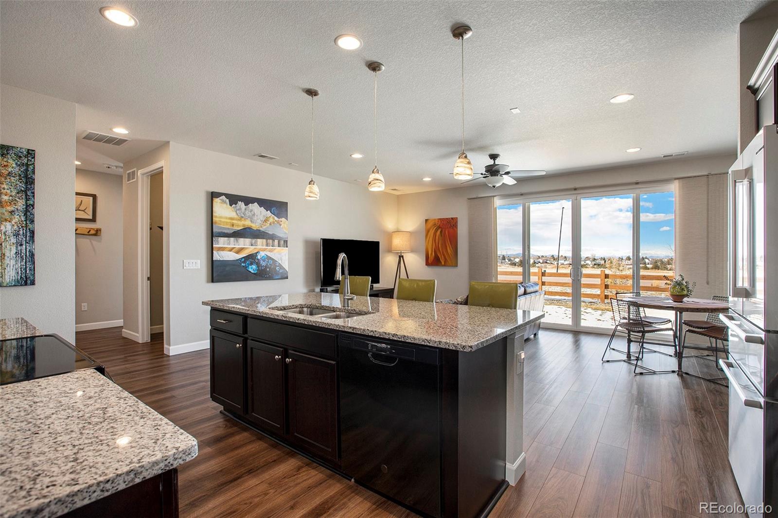 431 Vista Cliff Circle