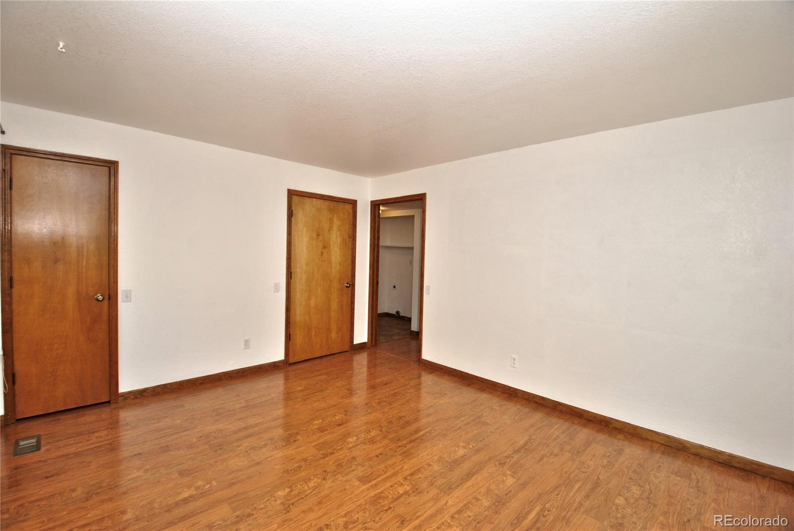2543 Hot Springs Court