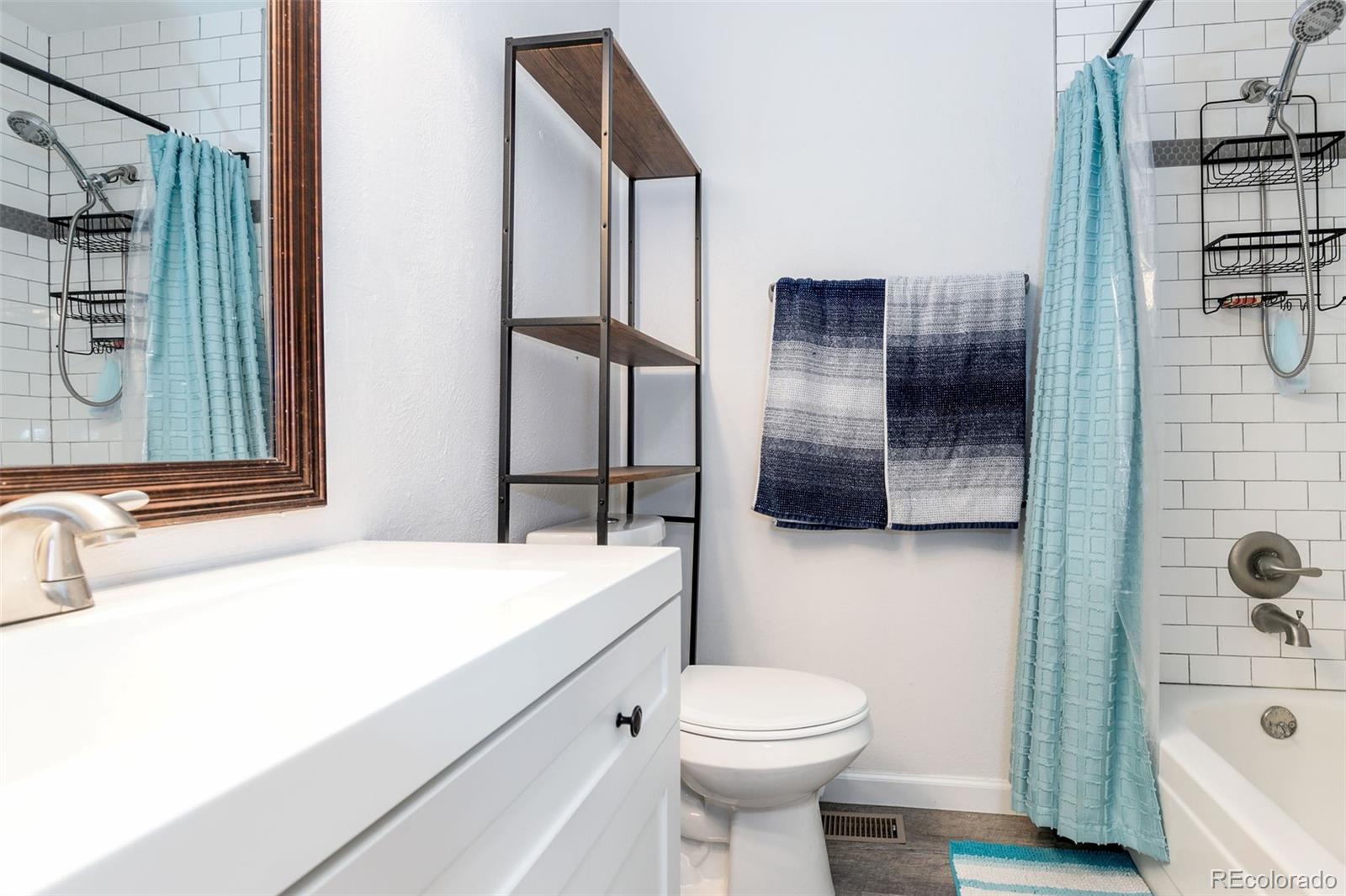 17693 E Loyola Drive Unit: B