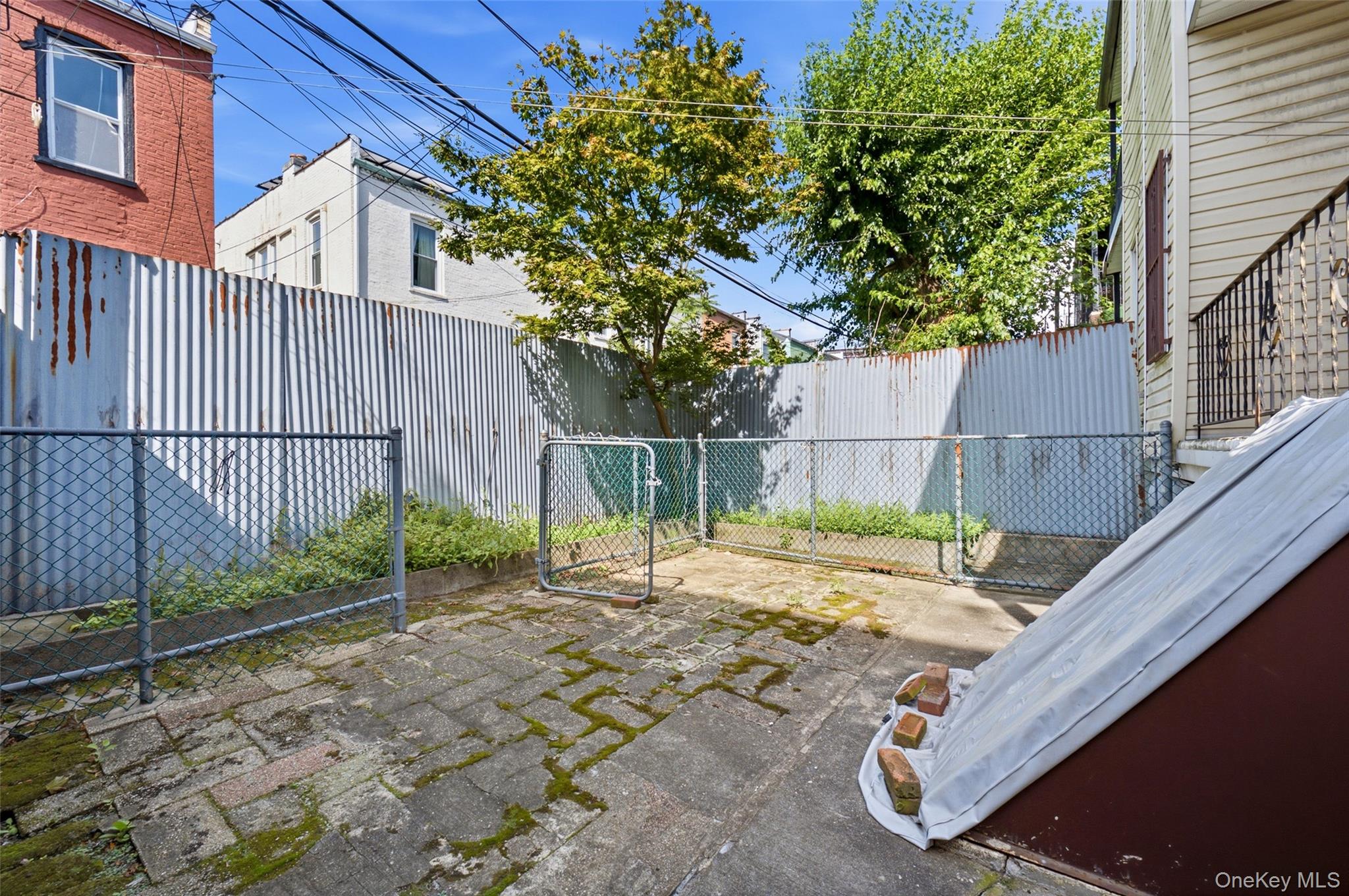 2331 Foster Avenue