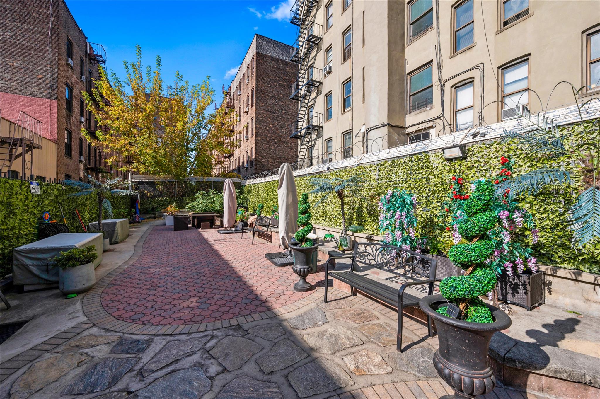 278 Nagle Avenue Unit: 2E