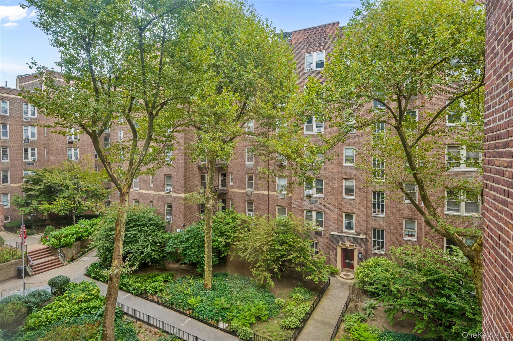 48-19 43rd Street Unit: 4D