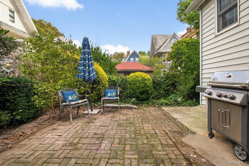 51 De Koven Court