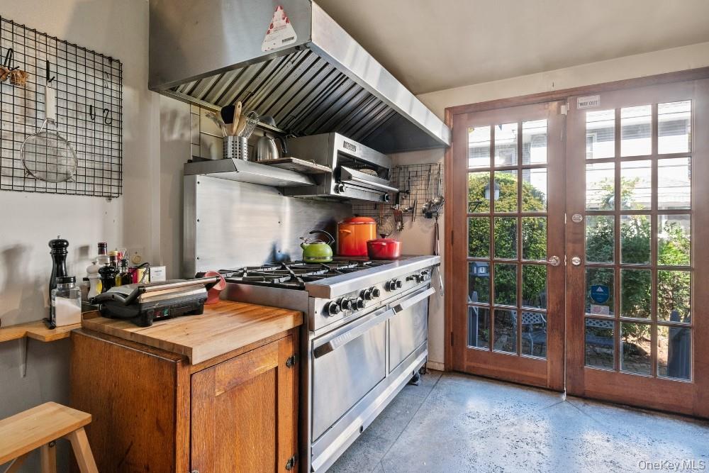 51 De Koven Court