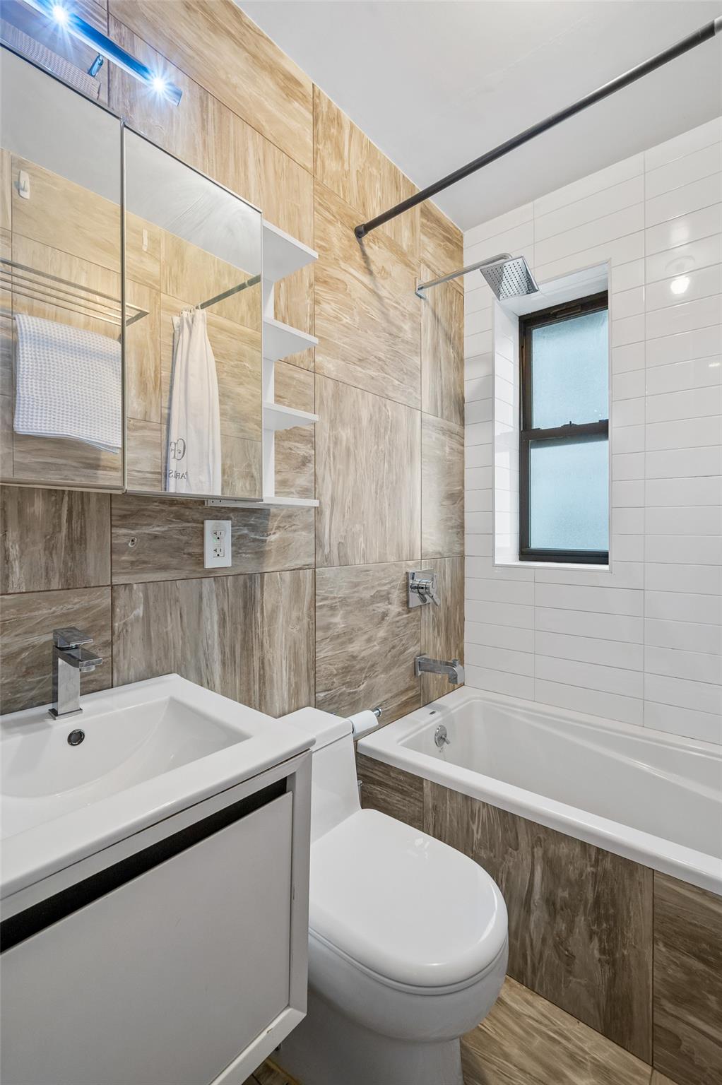 35 Clarkson Avenue Unit: 1B