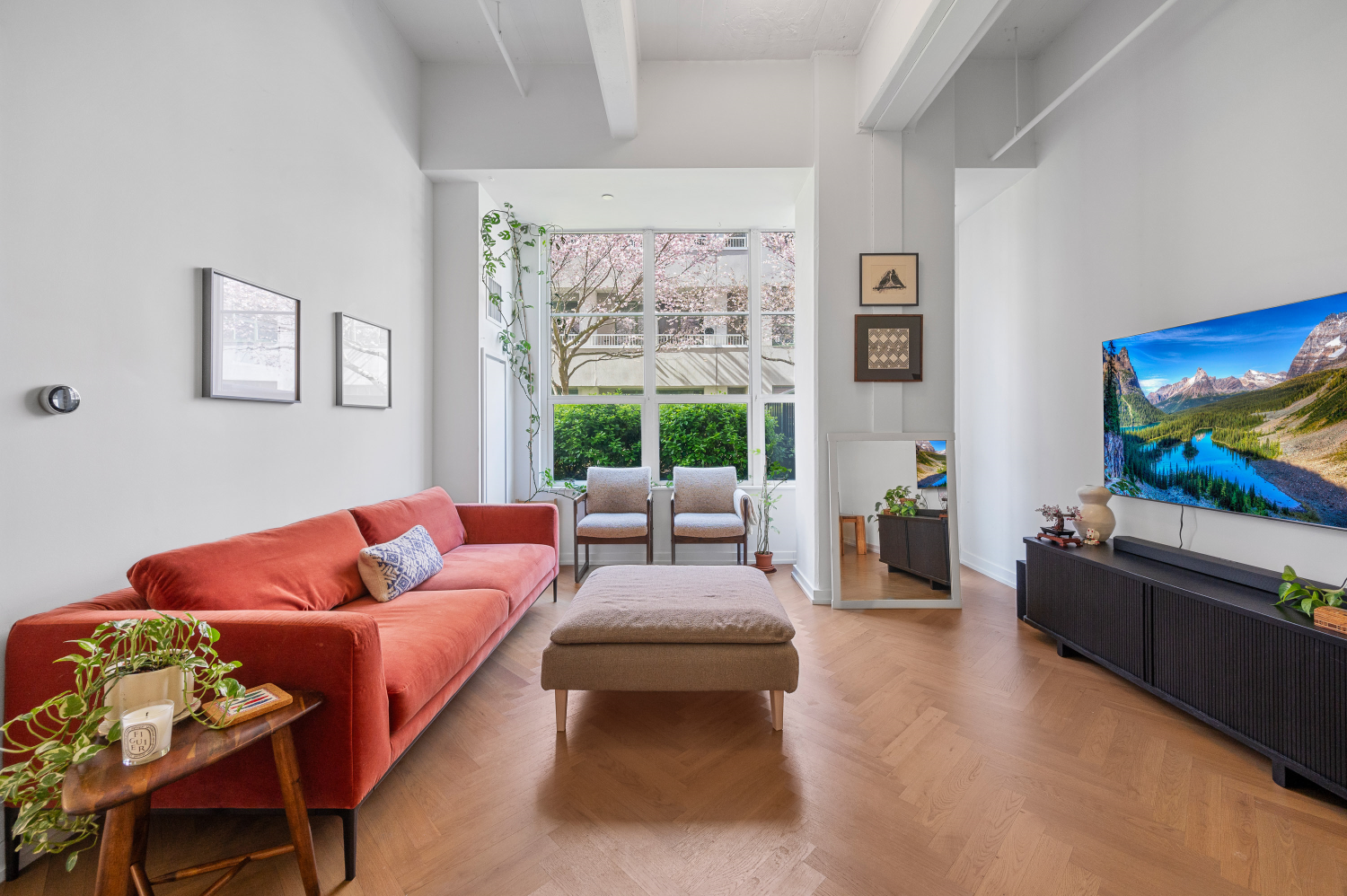 184 KENT Avenue D304