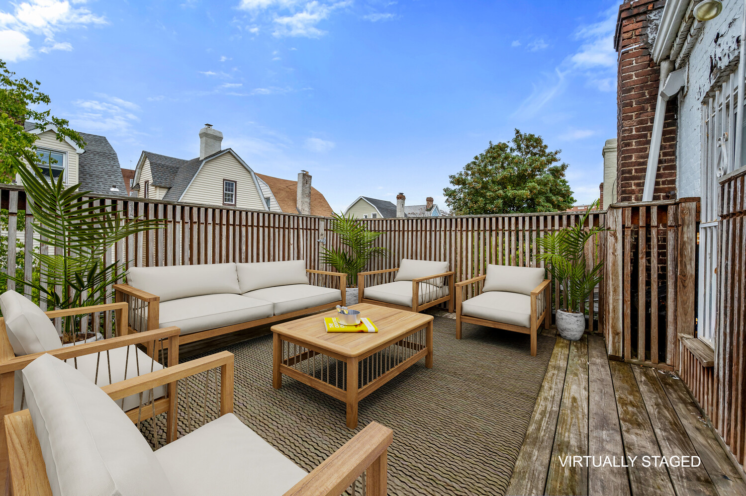 309 PARKVILLE Avenue