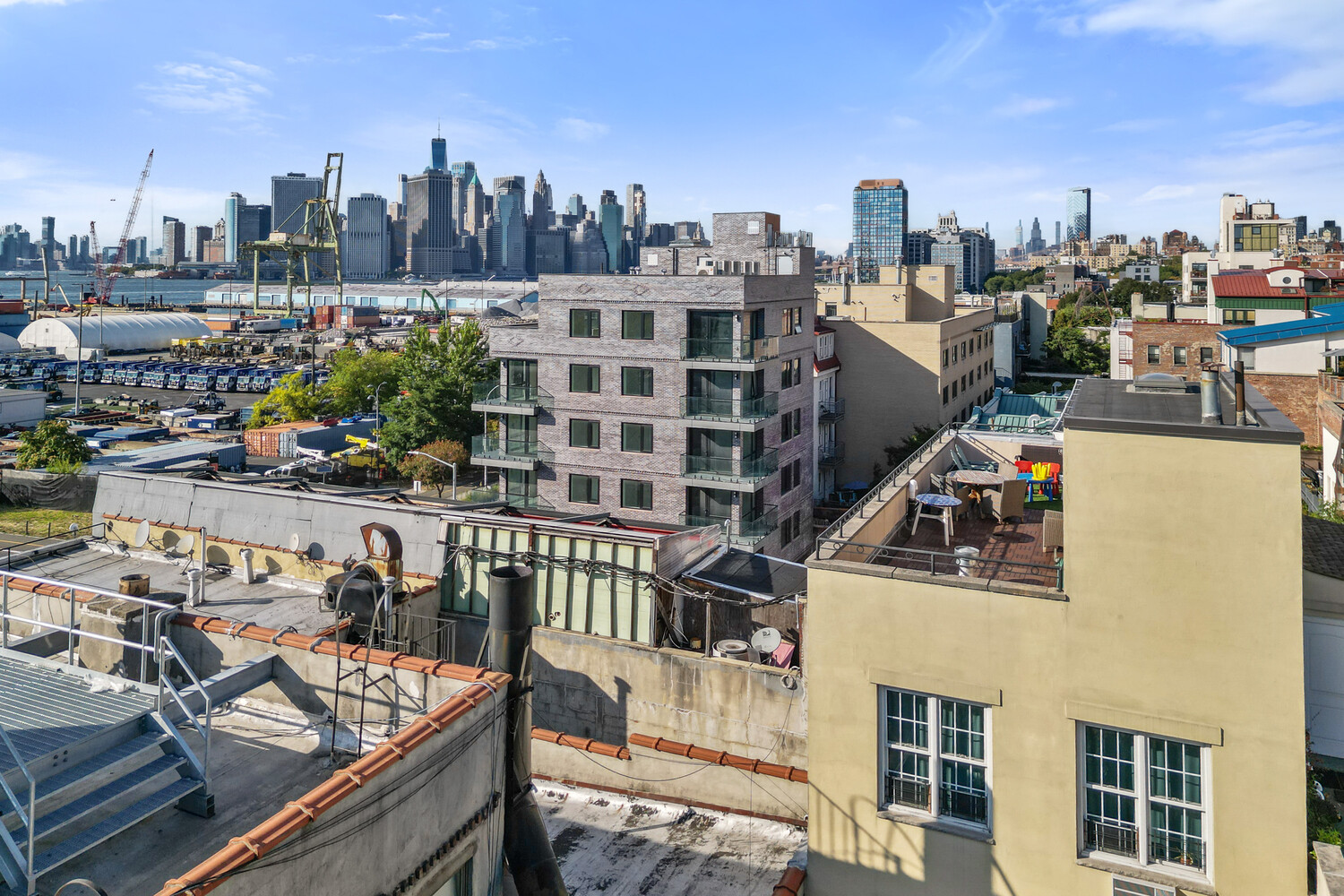 130 DE GRAW Street