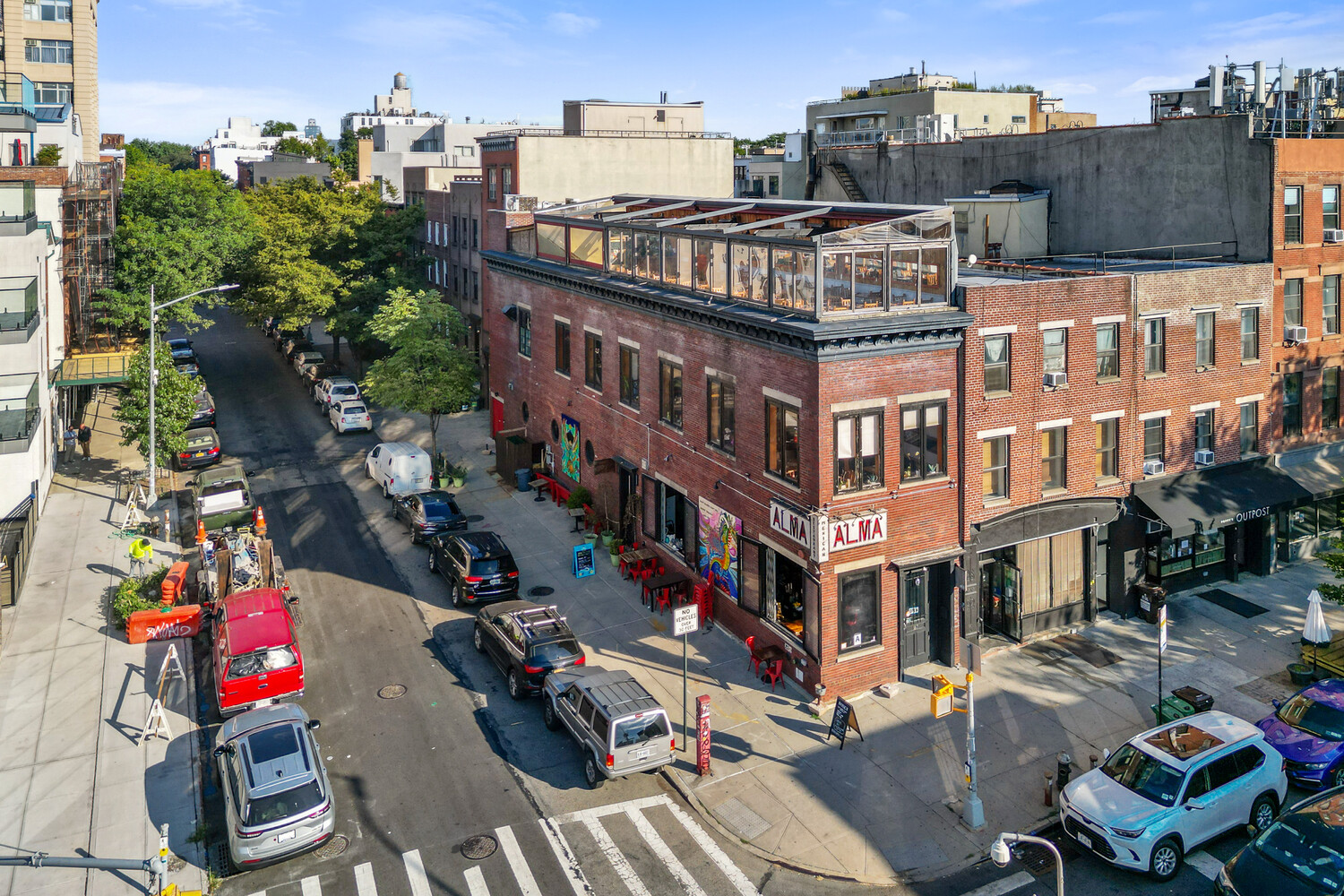 130 DE GRAW Street