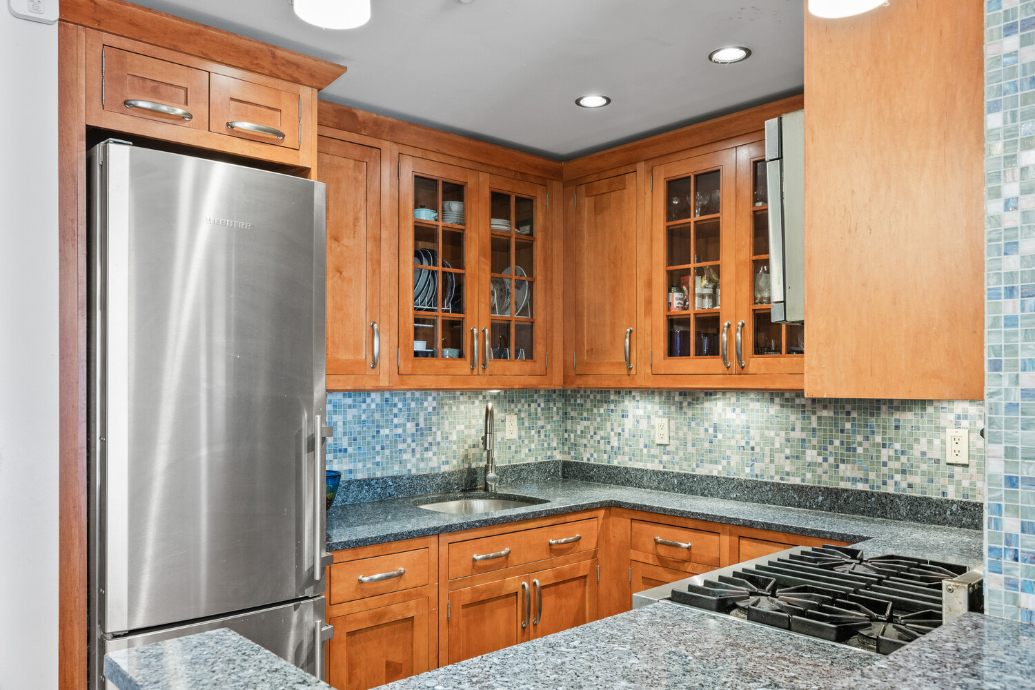 1787 MADISON Avenue 614