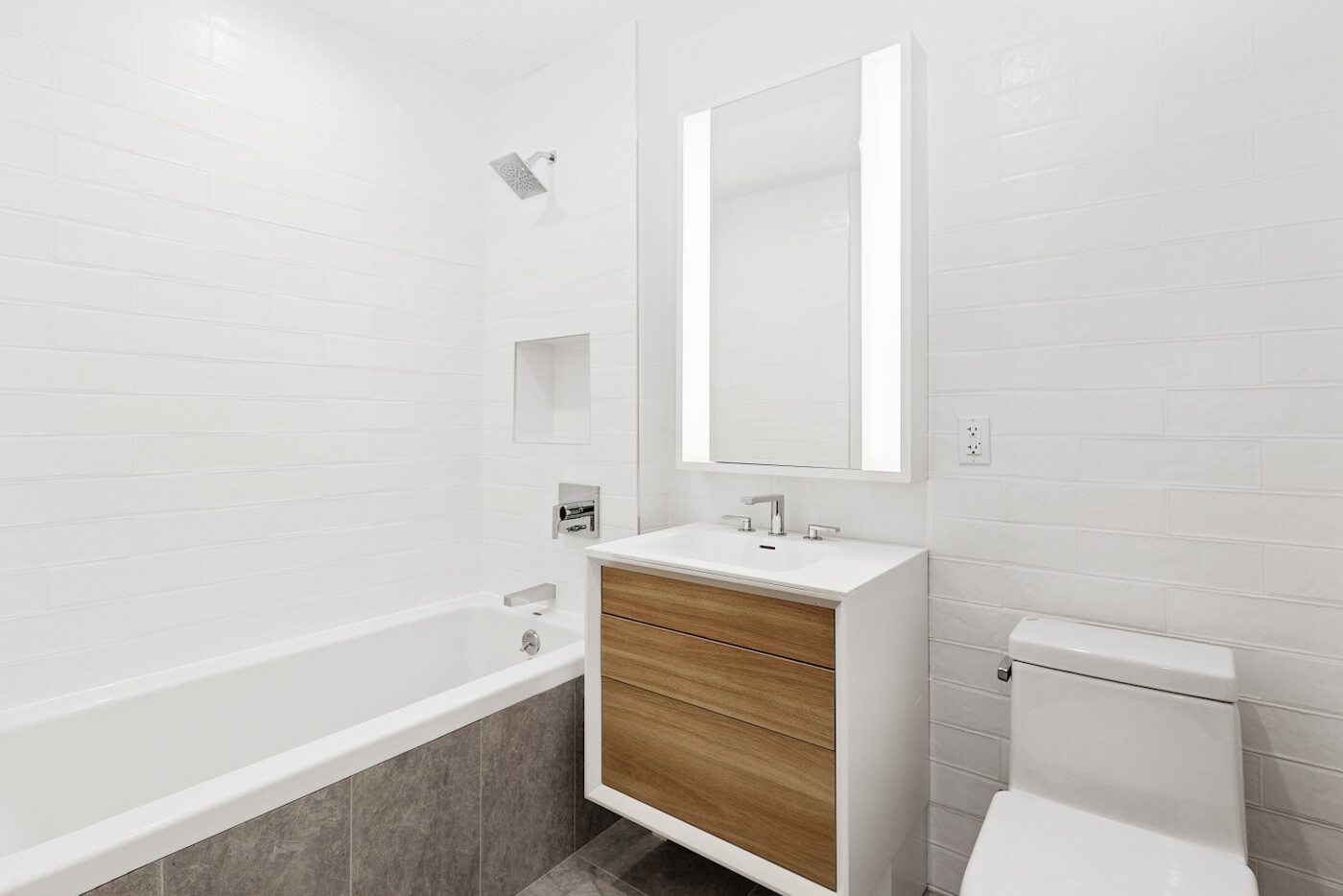 264 WEBSTER Avenue 408