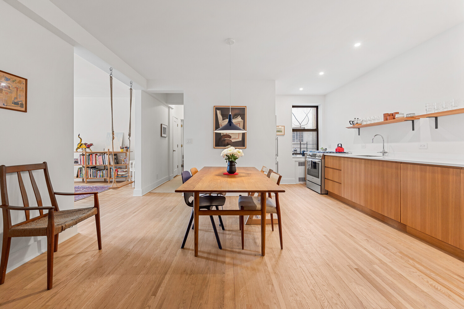 385 ARGYLE Road 2G