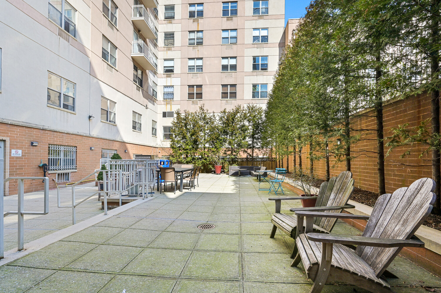 1787 MADISON Avenue 614