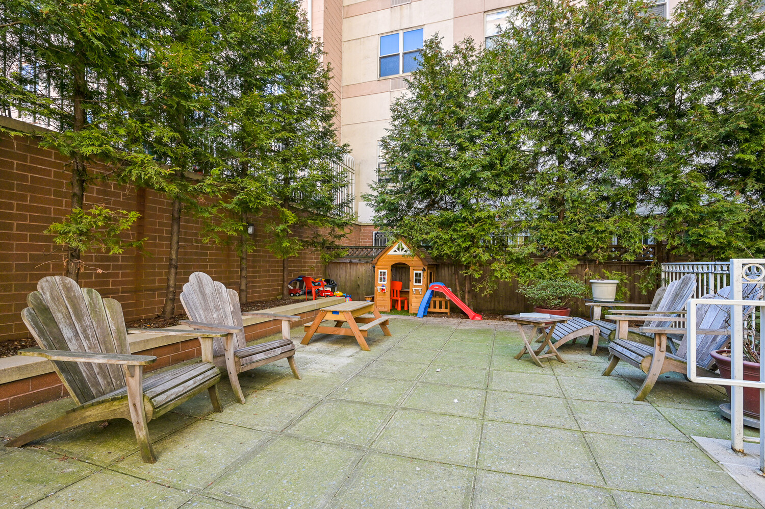 1787 MADISON Avenue 614