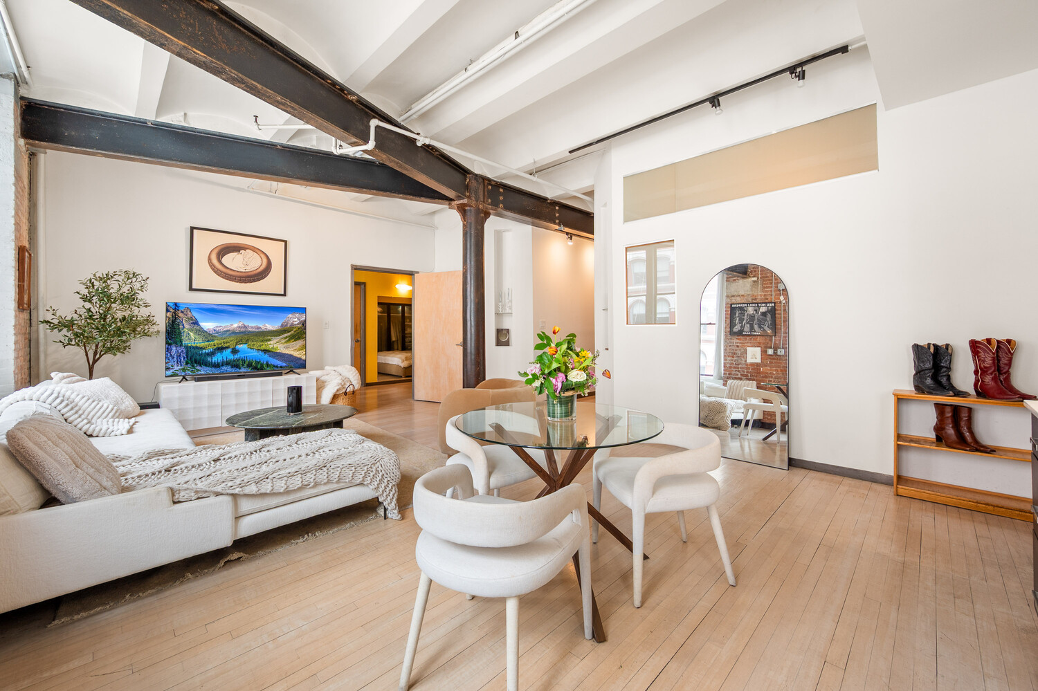 439 LAFAYETTE Street 3