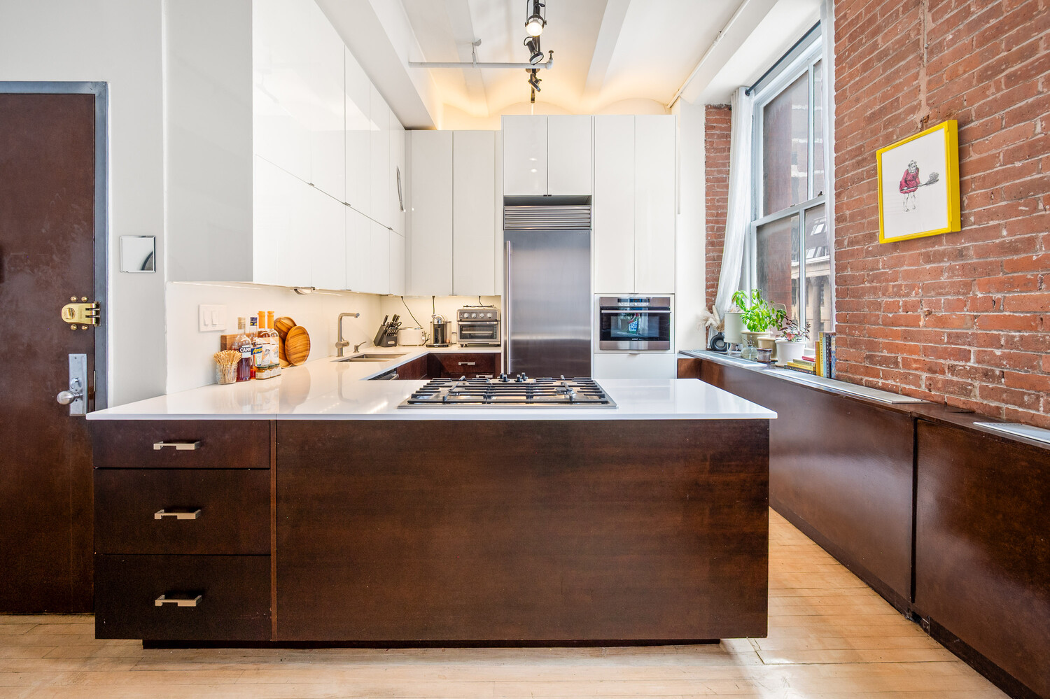 439 LAFAYETTE Street 3
