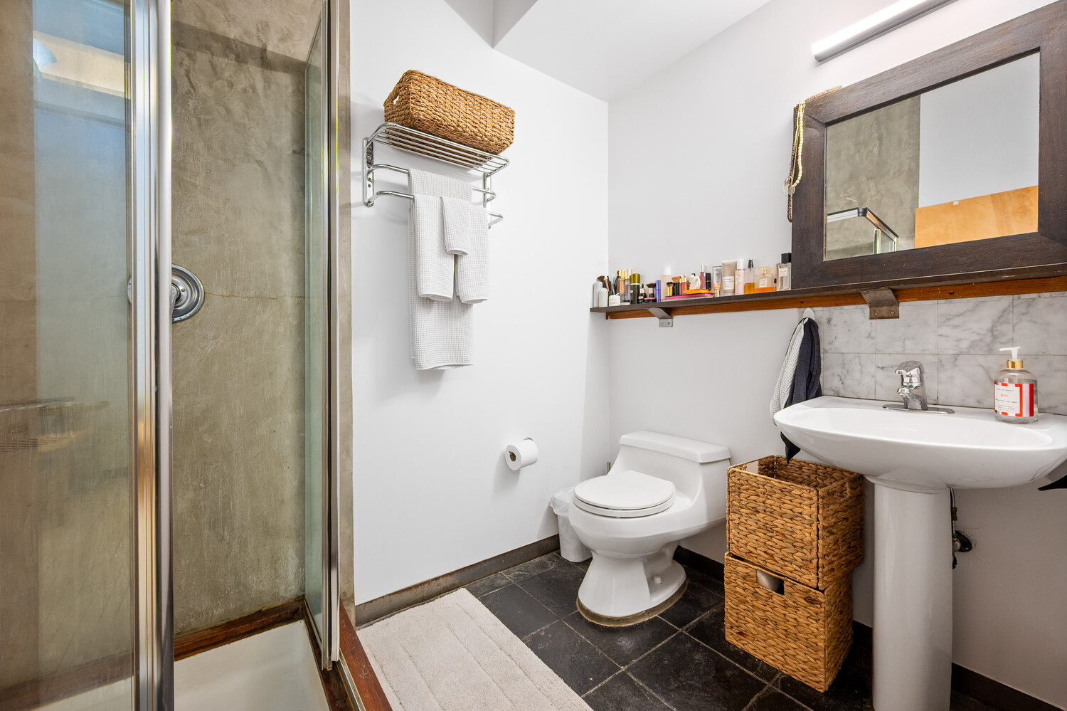 439 LAFAYETTE Street 3