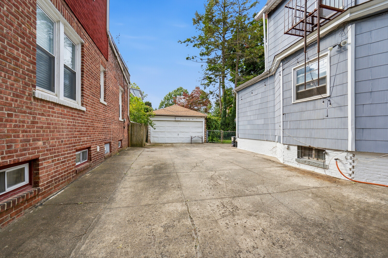 342 WESTMINSTER Road