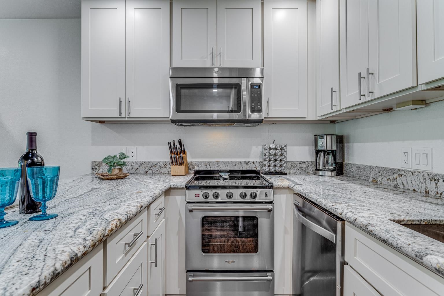 4909 Lower Honoapiilani Rd Unit: B2B