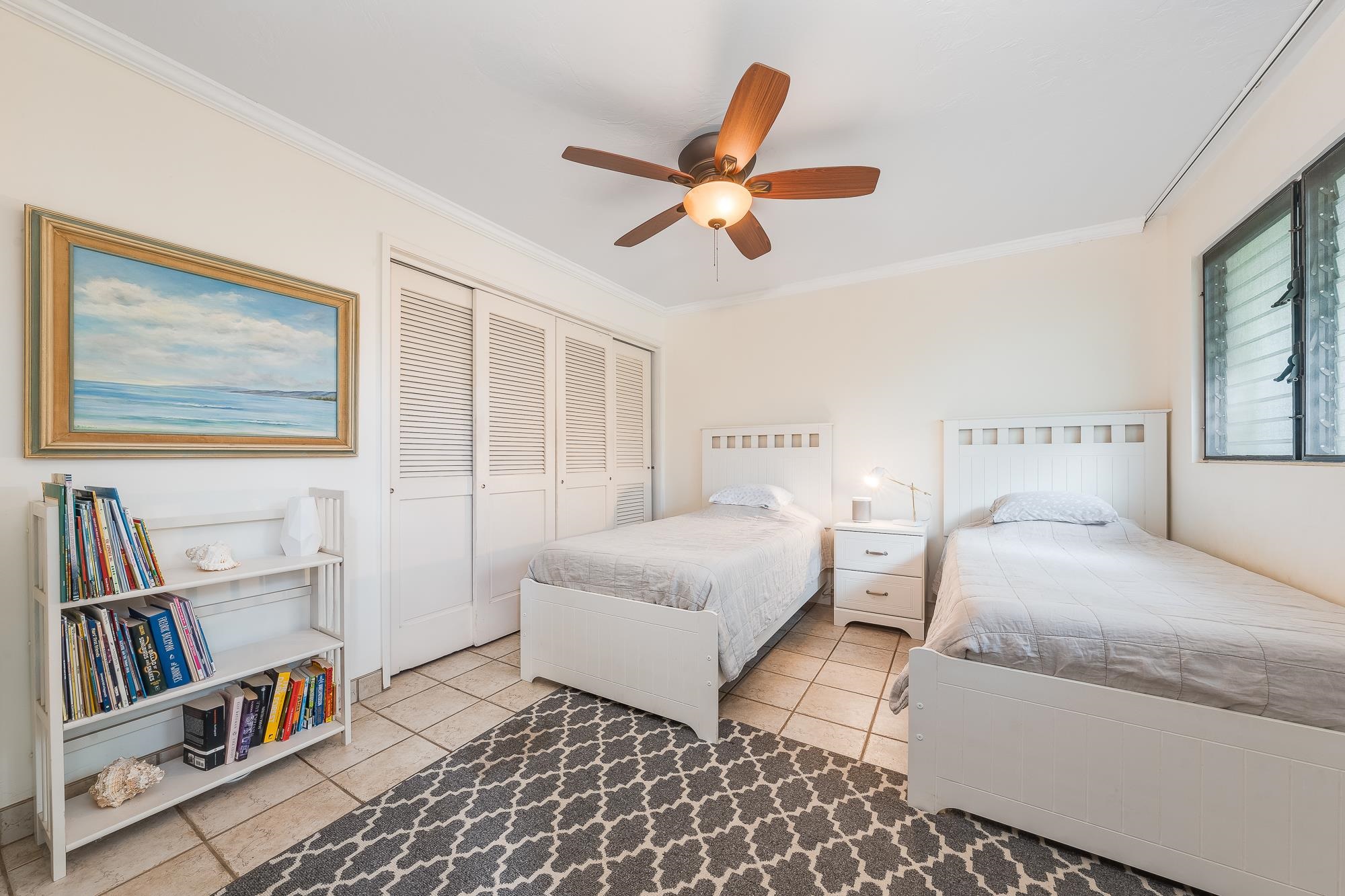 49 W LIPOA St Unit: 103