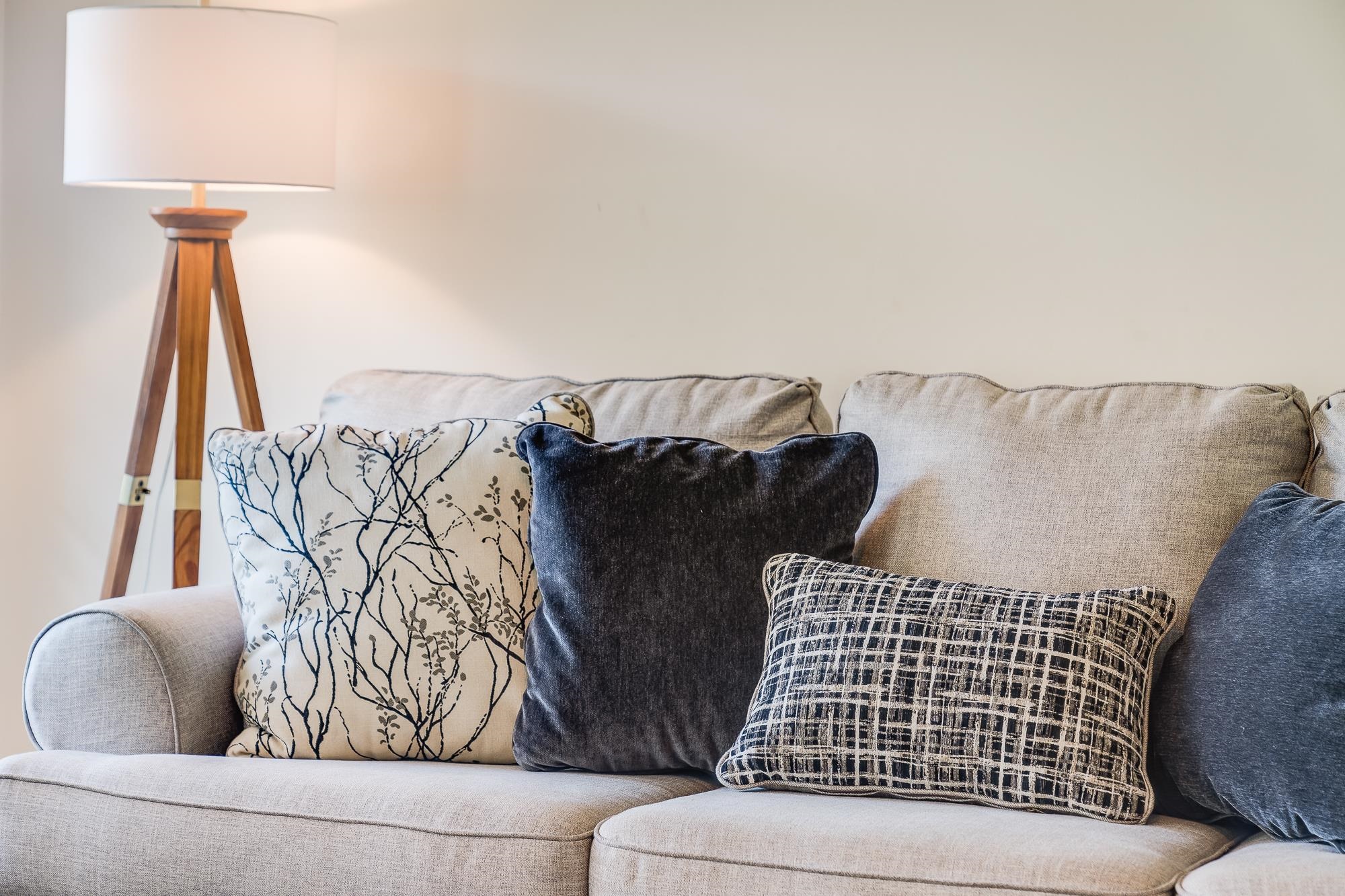 49 W LIPOA St Unit: 103