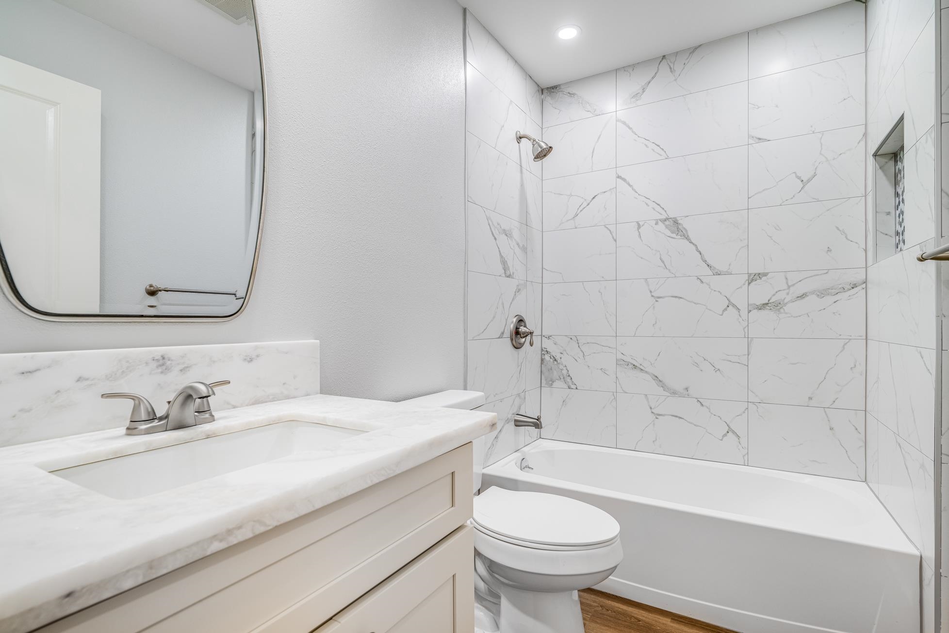 91 Kopi Ln Unit: 1-103