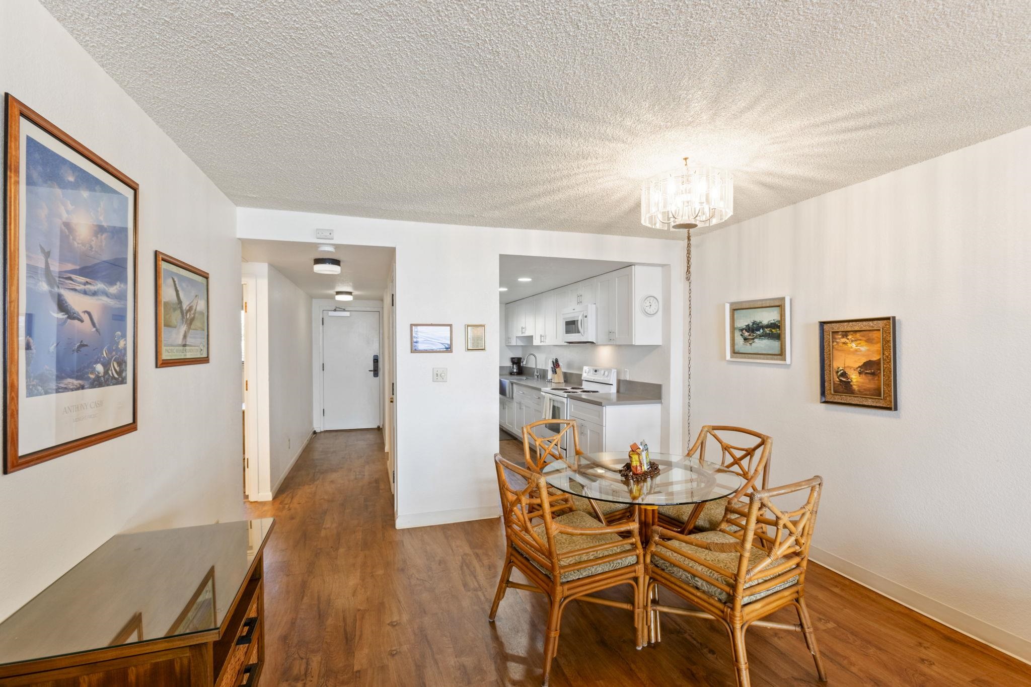 100 HAUOLI St Unit: 303