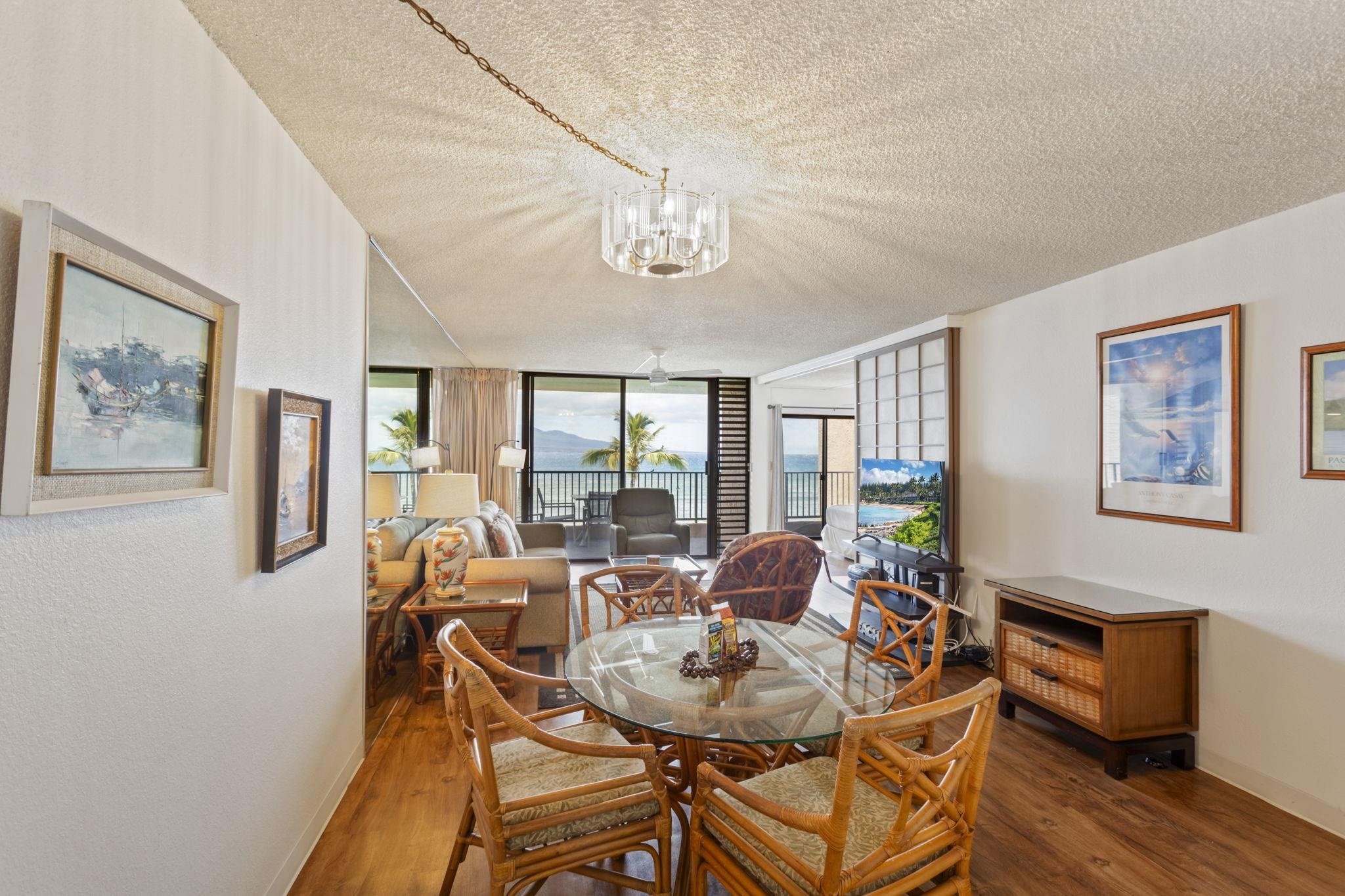 100 HAUOLI St Unit: 303