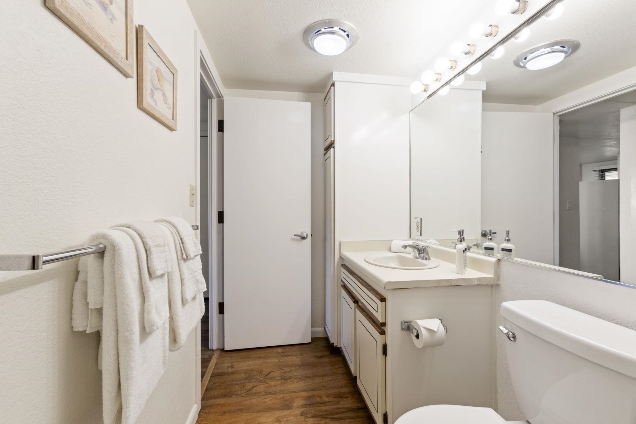 100 HAUOLI St Unit: 303