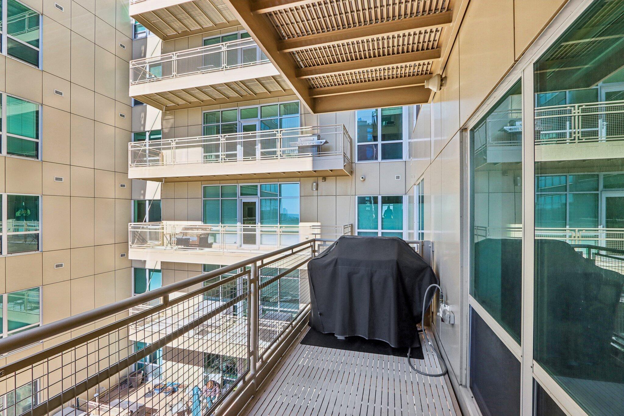 1550 E Royall Pl Unit: 613