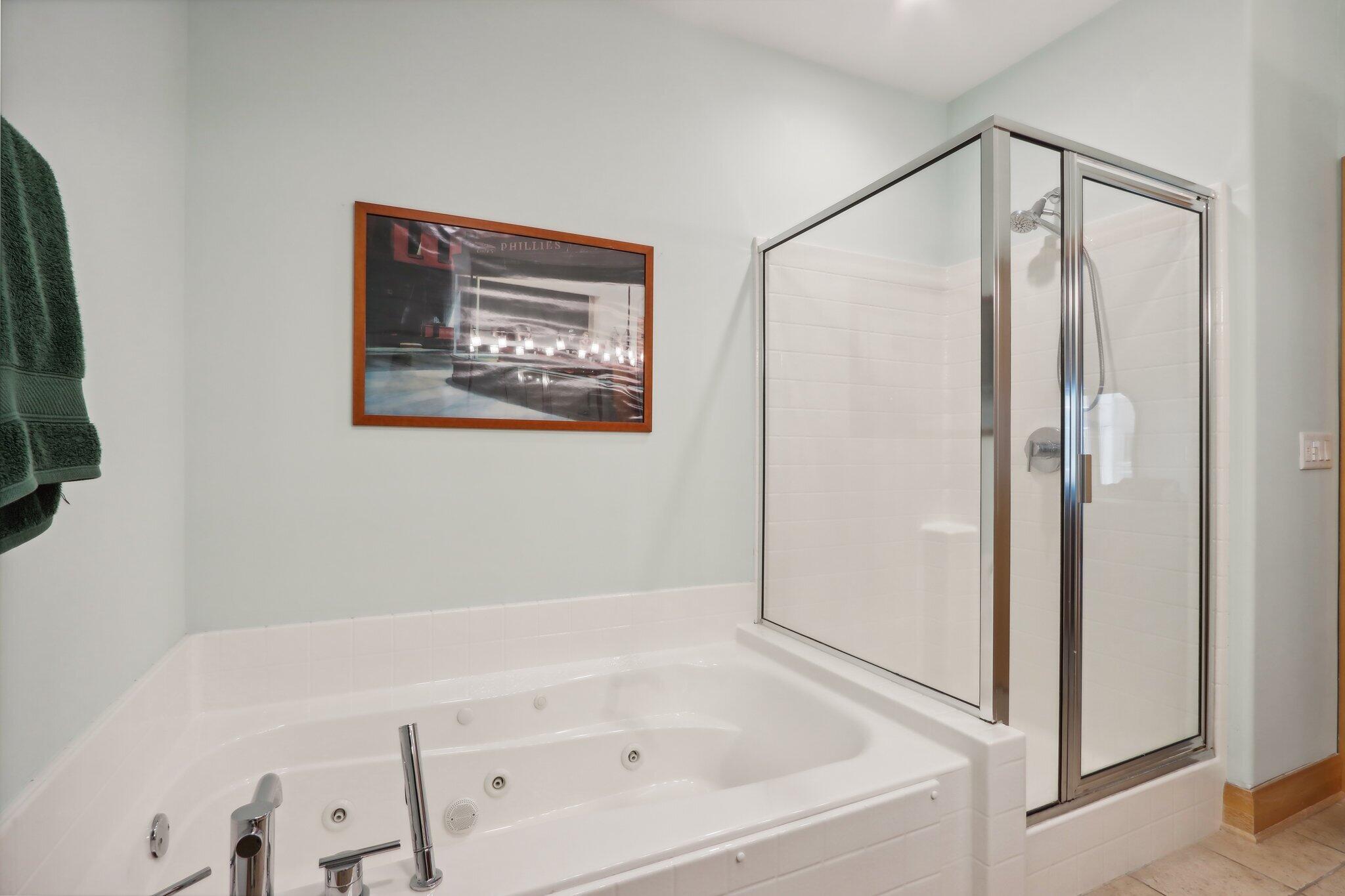 1550 E Royall Pl Unit: 613