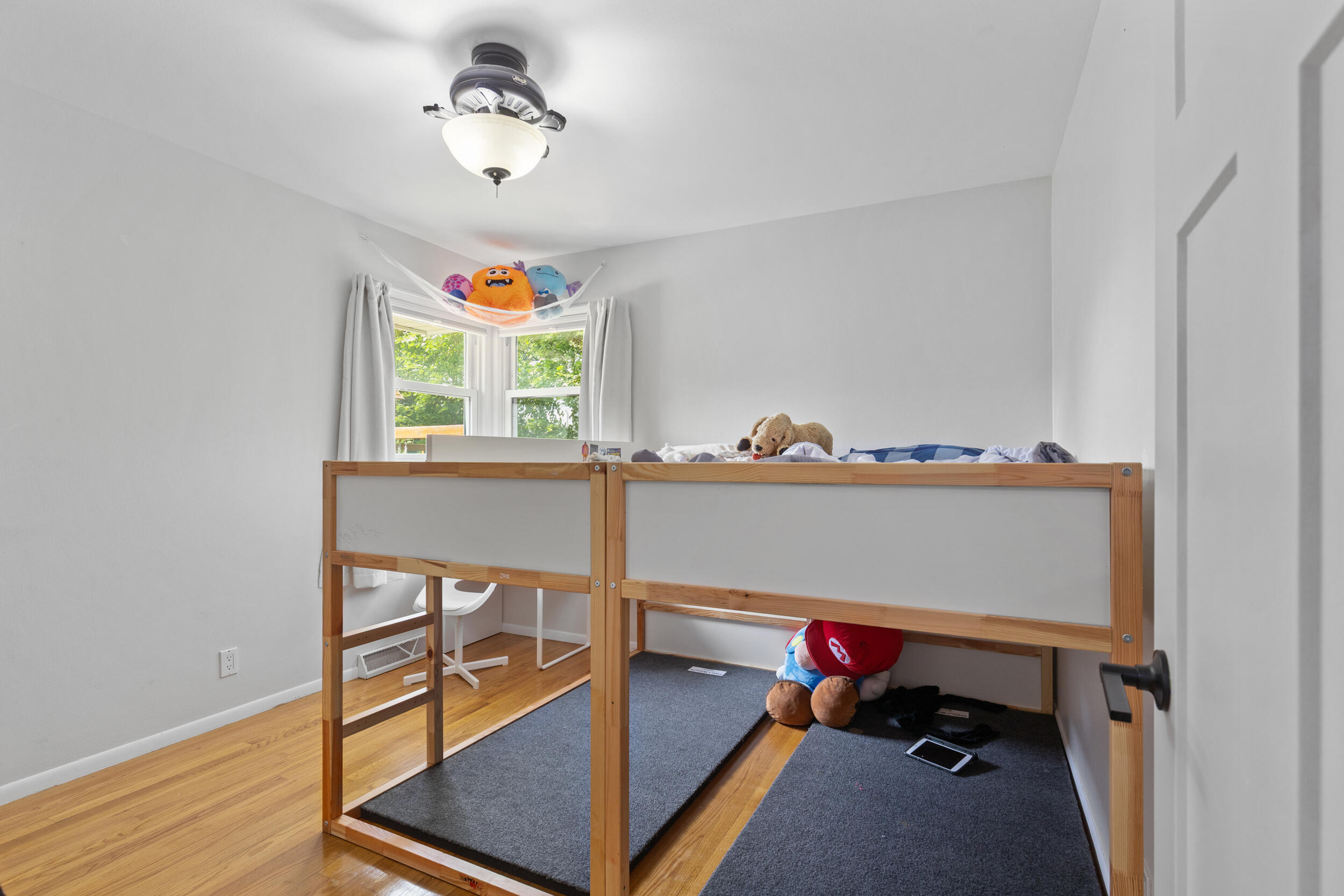 800 Berkeley Dr
