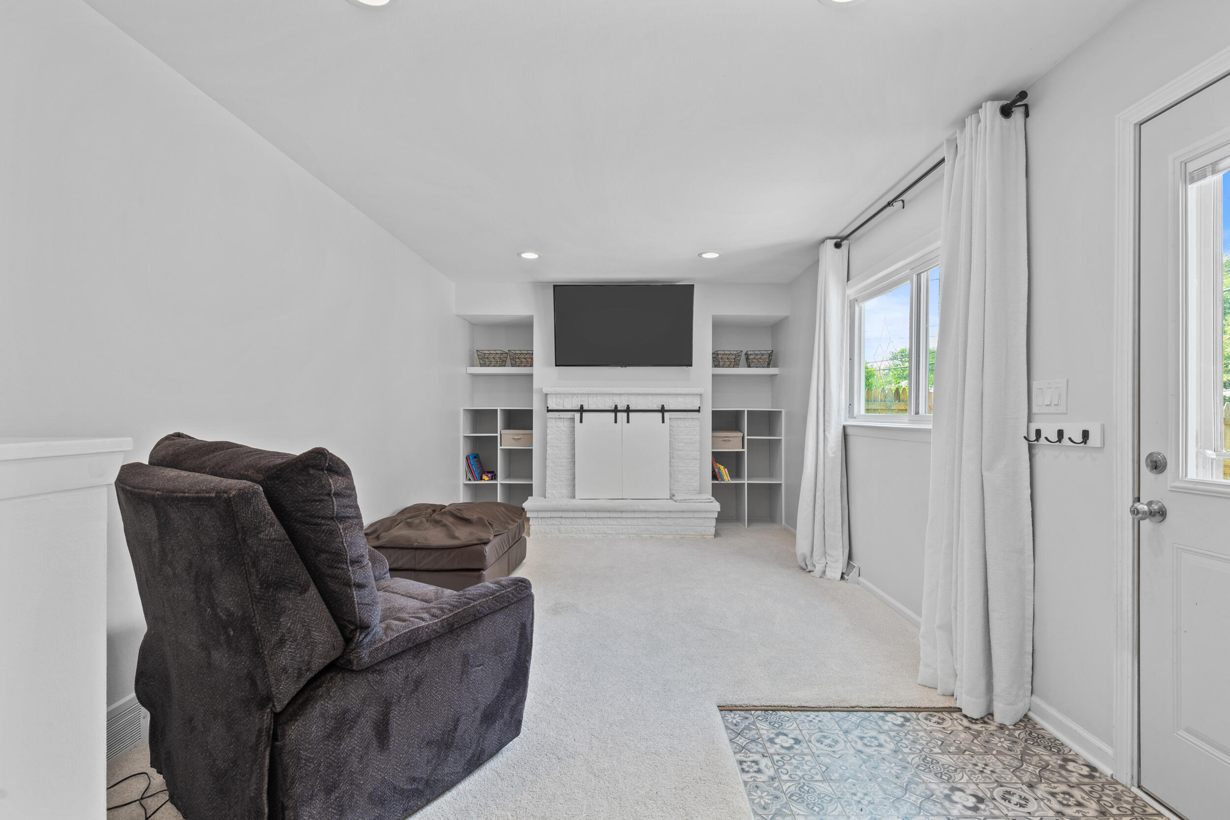 800 Berkeley Dr