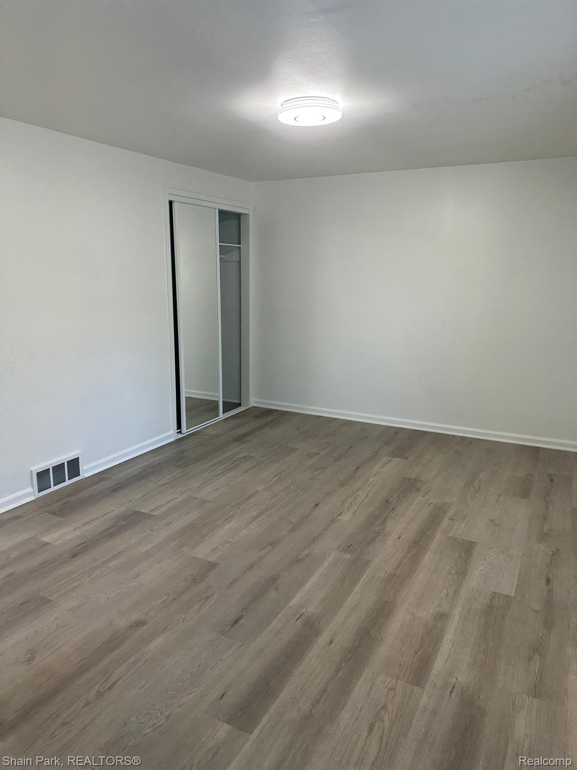 1668 GRAEFIELD Road 64