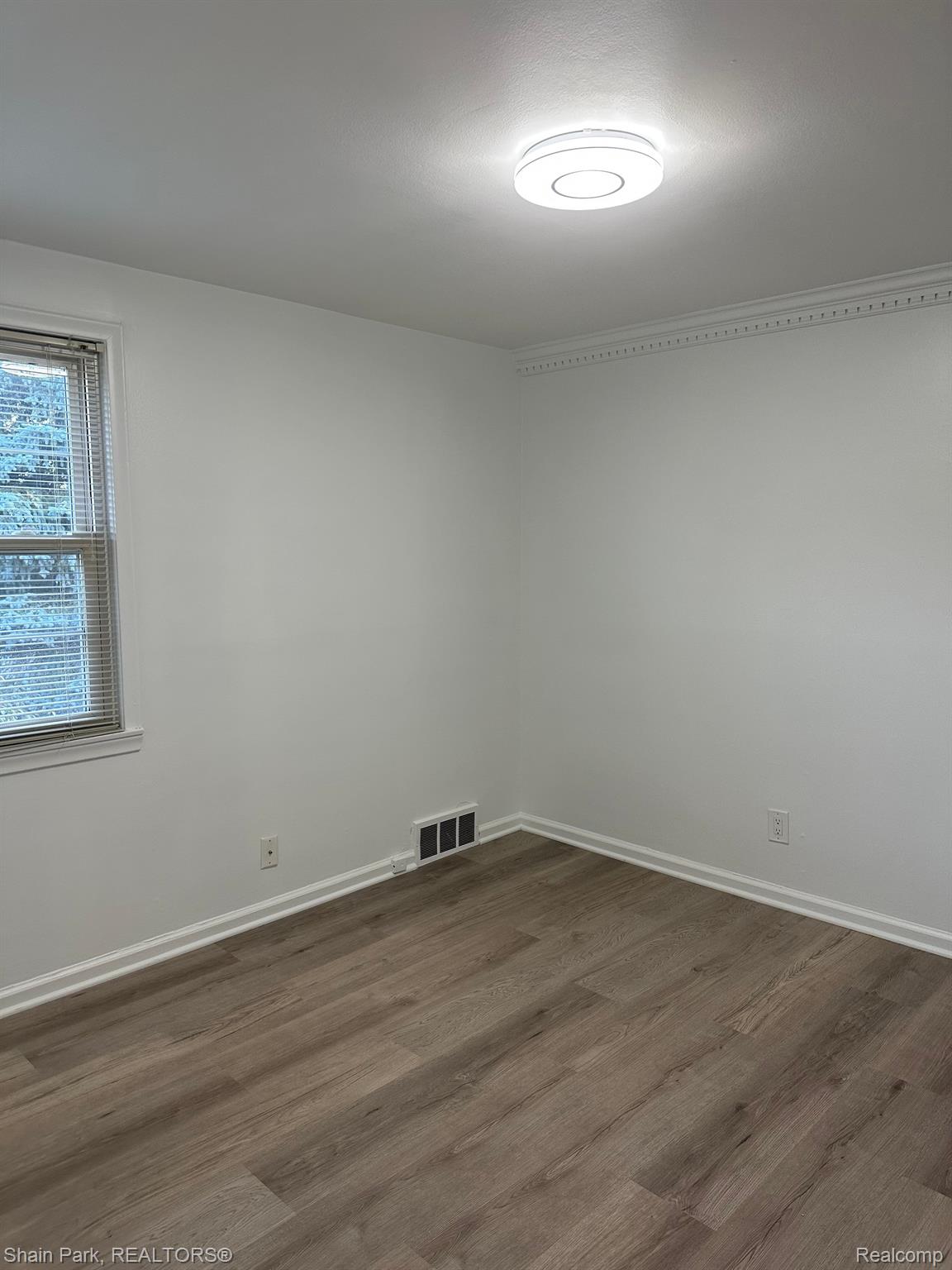 1668 GRAEFIELD Road 64