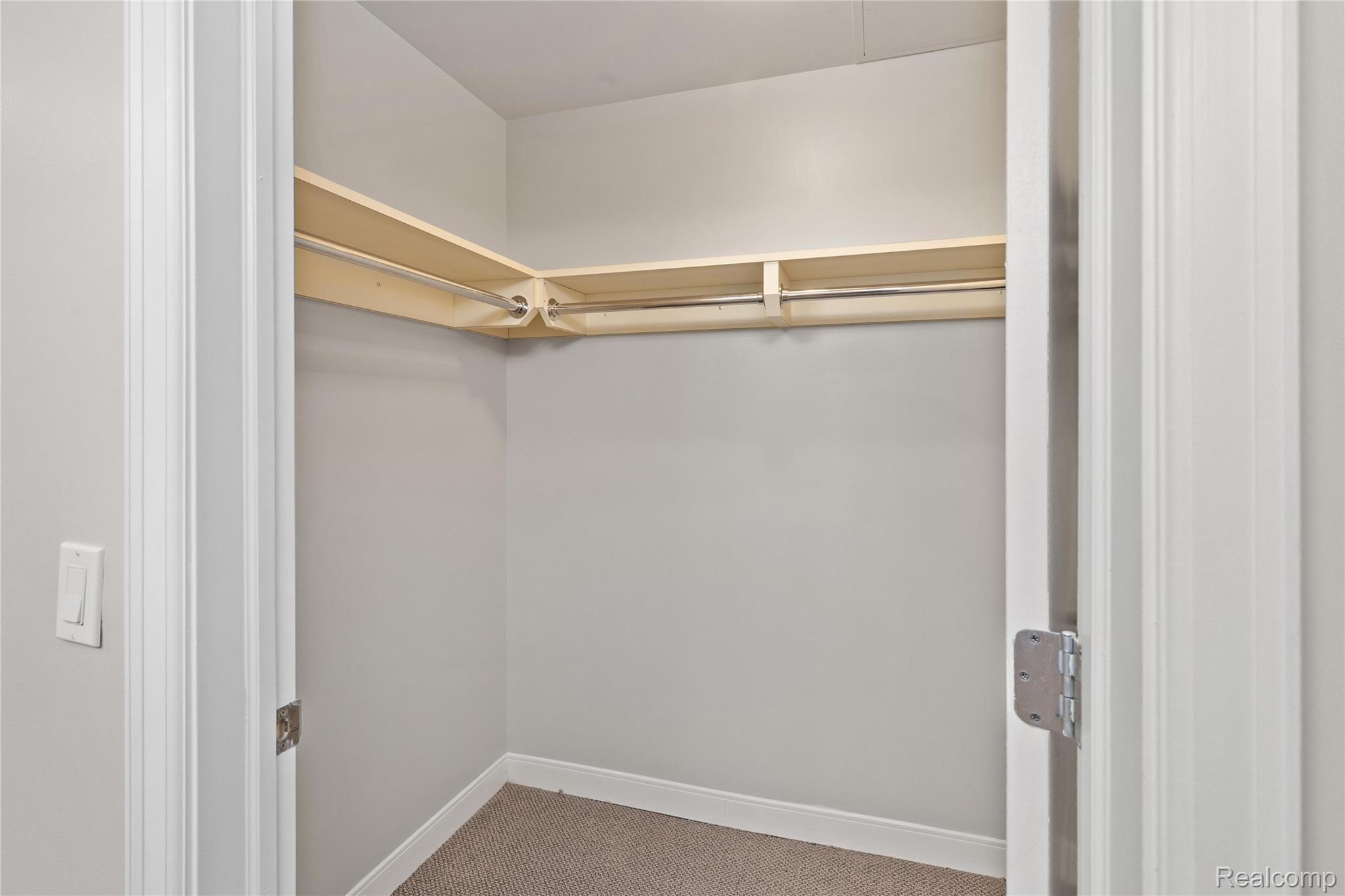 525 W Lafayette Boulevard 16E