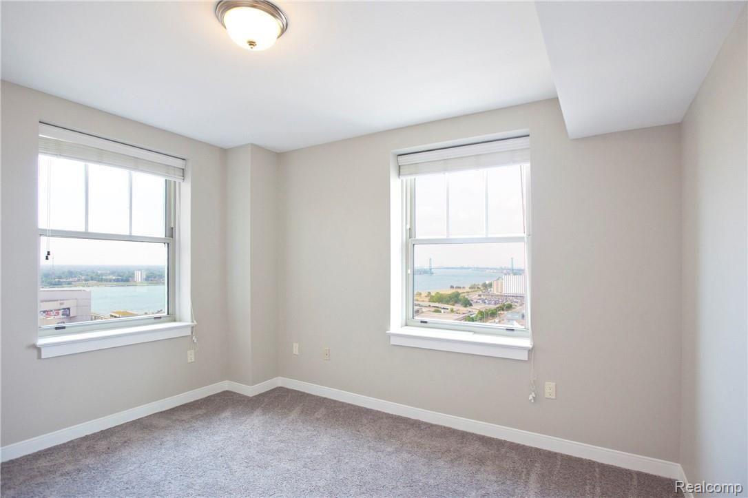 525 W Lafayette Boulevard 13B