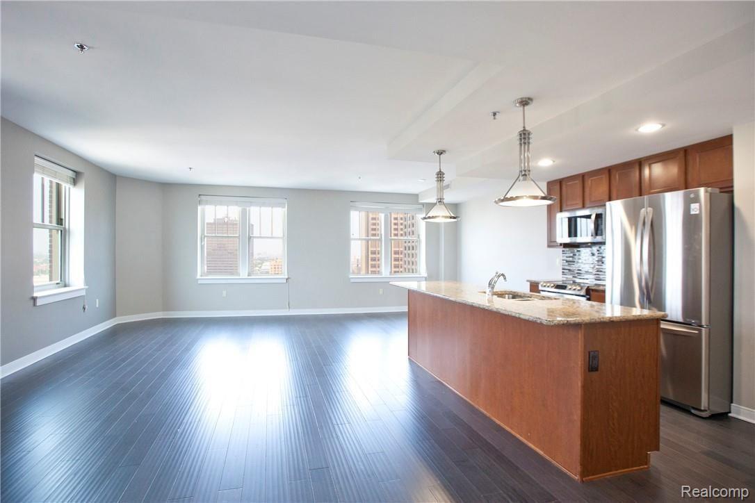 525 W Lafayette Boulevard 13B