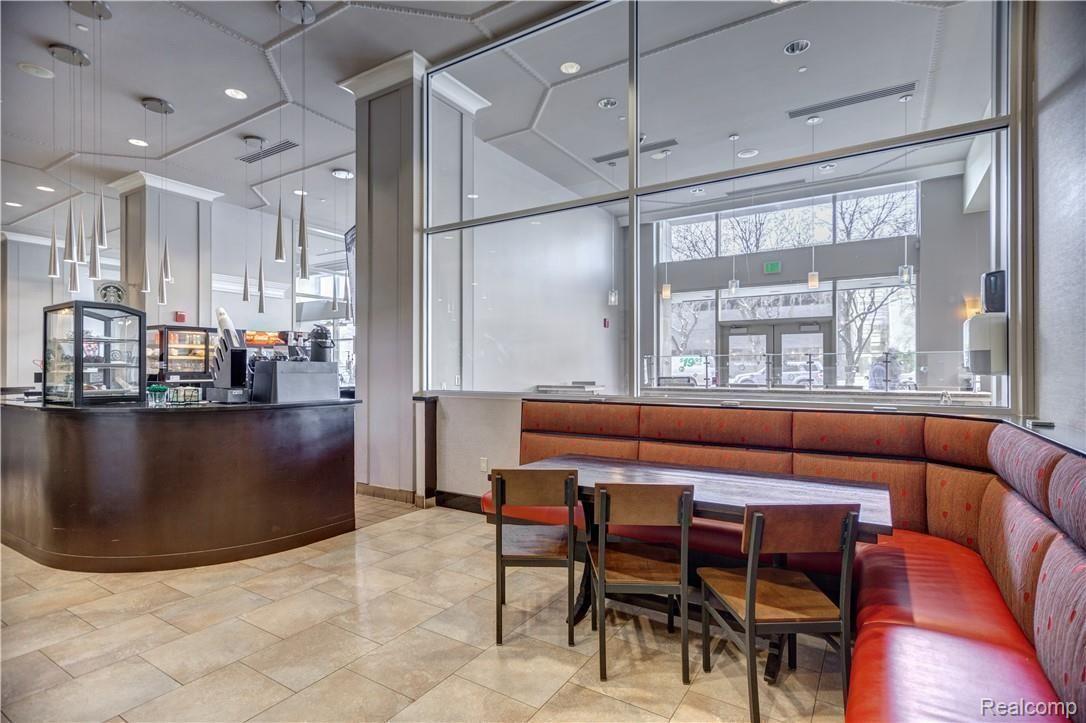 525 W Lafayette Boulevard 13B