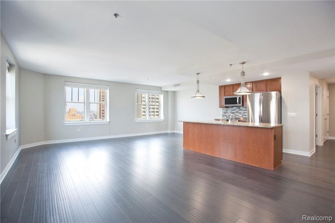 525 W Lafayette Boulevard 13B