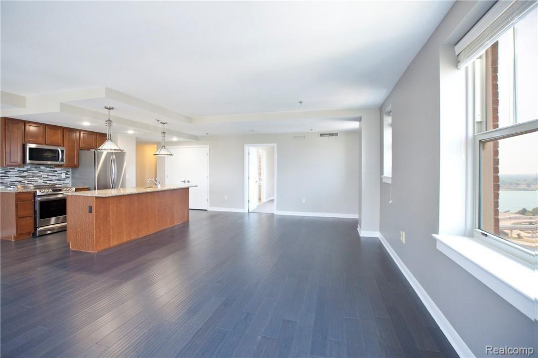 525 W Lafayette Boulevard 13B